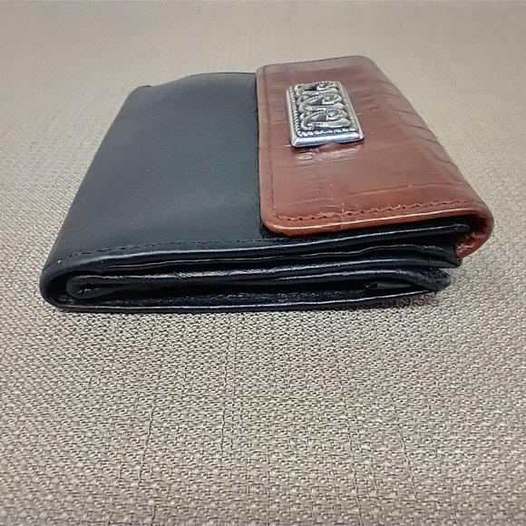 BRIGHTON VINTAGE BI-FOLD WALLET BLACK/BROWN TRIM - Picture 4 of 12